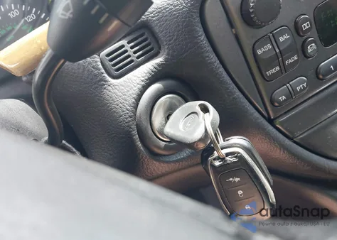 2002 Jaguar S-Type 3.0L V6 z USA, uszkodzony, nr VIN SAJDA03N92FM38815